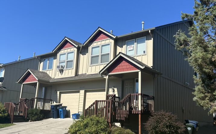 Pictures of Multifamily property located at 20851 Nova Loop, Bend, OR 97701 for sales - image #1