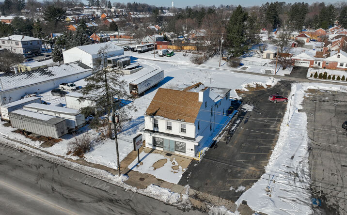 Pictures of Multifamily, Office, Retail property located at 2305 W Market St, York, PA 17404 for sales - image #1