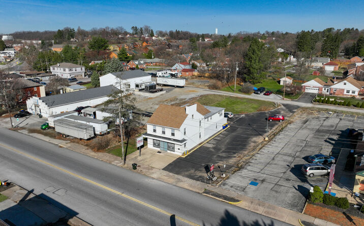 Pictures of Multifamily, Office, Retail property located at 2305 W Market St, York, PA 17404 for sales - image #1