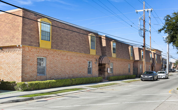 Pictures of Multifamily property located at 6564 Fleur De Lis Dr, New Orleans, LA 70124 for sales - image #1