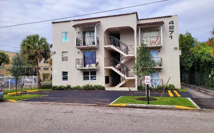 Pictures of Multifamily property located at 4271 NW South Tamiami Canal Dr, Miami, FL 33126 for sales - image #1
