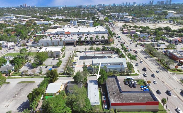 Pictures of Multifamily property located at 1013 NE 3rd Ave, Fort Lauderdale, FL 33304 for sales - image #1