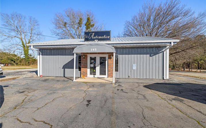 Pictures of Industrial, Retail, Office property located at 165 Camp Creek Road, Cornelia, GA 30531 for sales - image #1