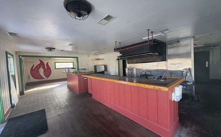 Pictures of Mixed Use, Multifamily, Retail property located at 659 Atlanta St, Roswell, GA 30075 for sales - image #1