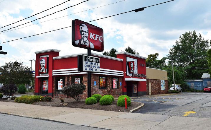 Pictures of Retail property located at 1116 Parade St, Erie, PA 16503 for sales - image #1
