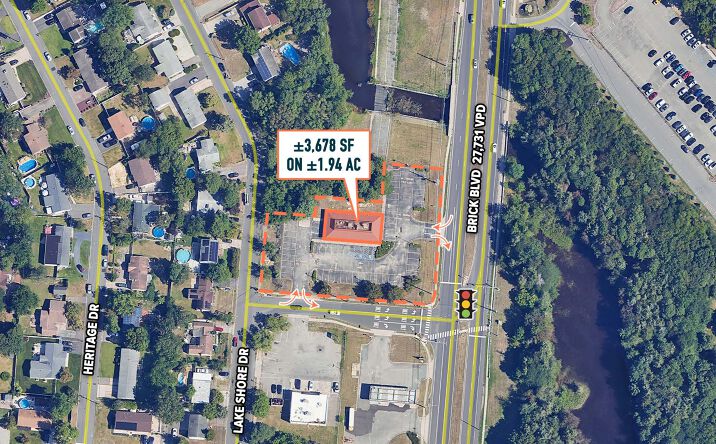 Pictures of Retail property located at 320 Brick Blvd, Brick Township, NJ 08723 for sales - image #1