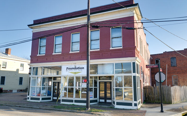 Pictures of Mixed Use property located at 712 Grove Ave, Petersburg, VA 23803 for sales - image #1