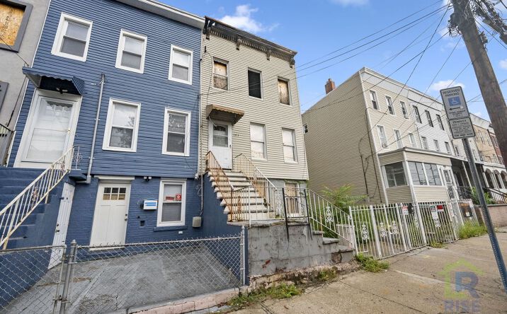 Pictures of Multifamily property located at Hudson County, Jersey City, NJ 07304, Jersey City, NJ 07304 for sales - image #1