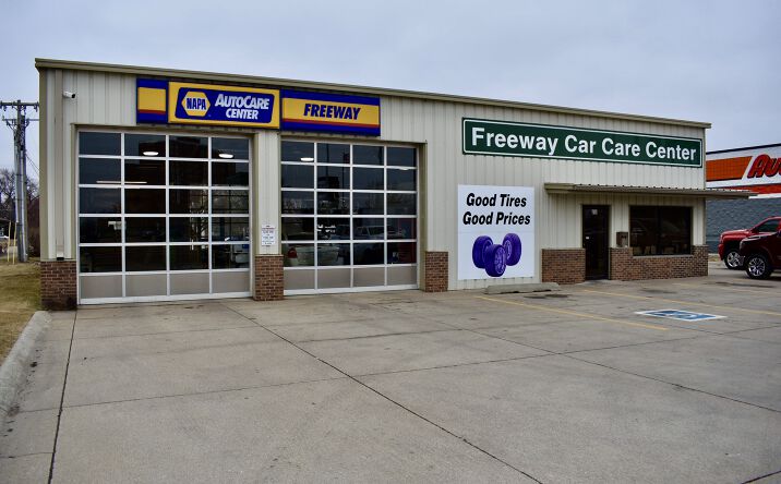 Pictures of Business for Sale property located at 633 E 23rd St, Fremont, NE 68025 for sales - image #1