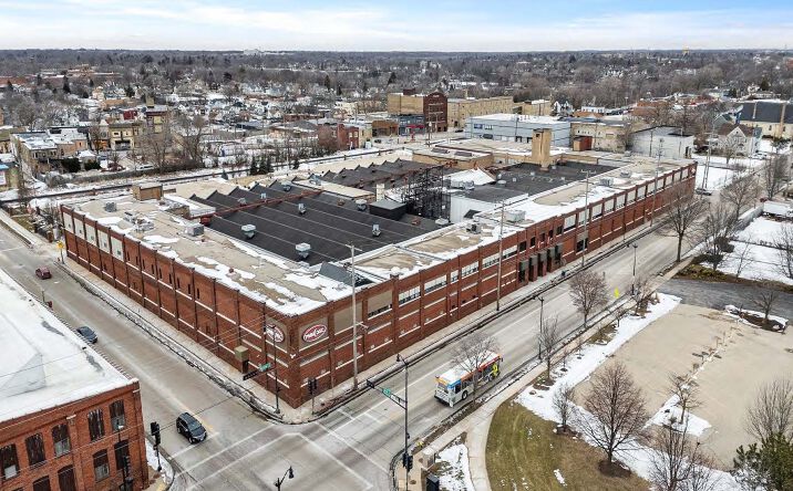 Pictures of Office, Industrial property located at 1328 Racine St, Racine, WI 53403 for sales - image #1