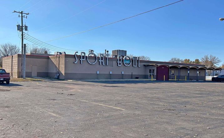 Pictures of Retail, Special Purpose property located at 1901 W Burnside St, Sioux Falls, SD 57104 for sales - image #1