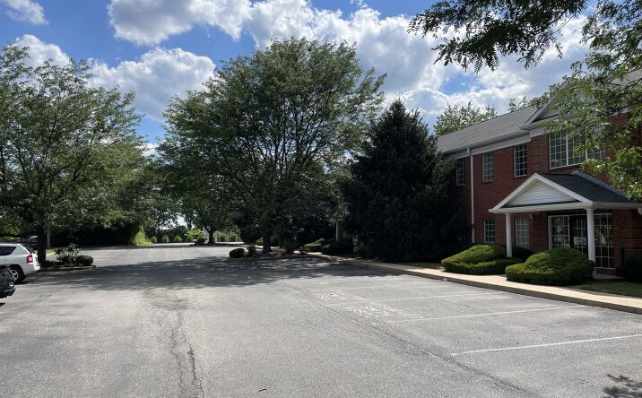 Pictures of Office property located at 10629 Henning Way, Louisville, KY 40241 for sales - image #1