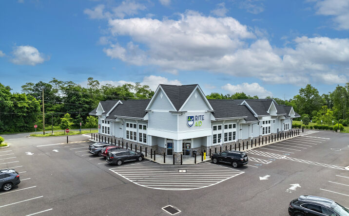 Pictures of Retail property located at 5707 Easton Rd, Plumsteadville, PA 18947 for sales - image #1