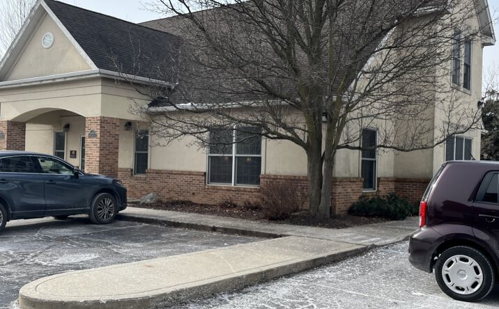Pictures of Office property located at 2601 E Chicago St. Unit B, Valparaiso, IN 46383 for sales - image #1