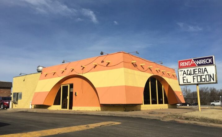 Pictures of Retail property located at 1555 S Bluffview Dr, Wichita, KS 67218 for sales - image #1