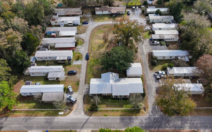 Pictures of Business for Sale, Mixed Use, Mobile Home Park, Multifamily, Senior Living property located at 410 Hamilton Blvd, Foley, AL 36535 for sales - image #1