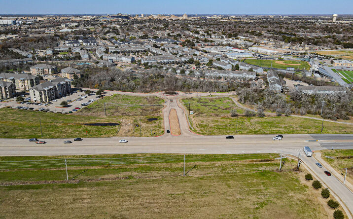 Pictures of Land property located at Harvey Mitchell Pkwy S, College Station, TX 77840 for sales - image #1