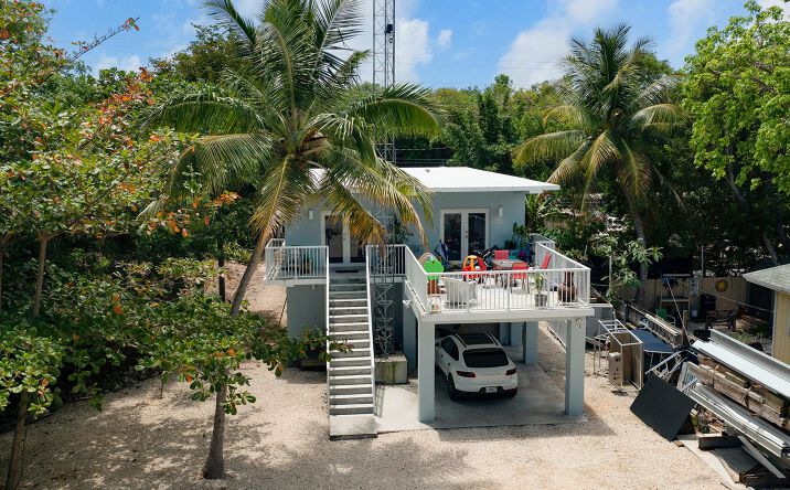 Pictures of Mixed Use property located at 89170 Overseas Hwy, Tavernier, FL 33070 for sales - image #1