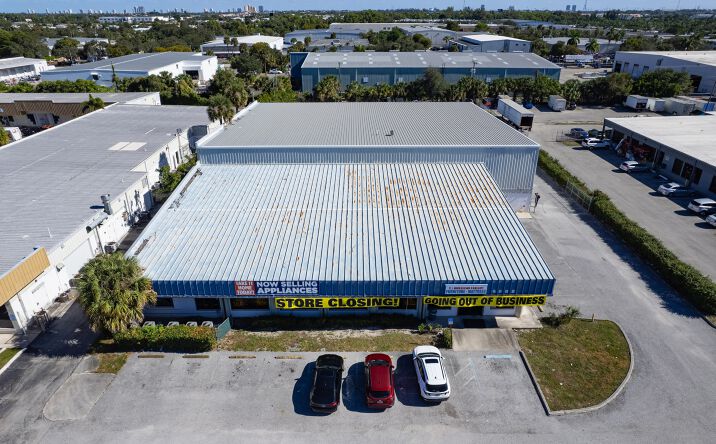 Pictures of Retail, Mixed Use property located at 6588 N Military Trl, West Palm Beach, FL 33407 for sales - image #1