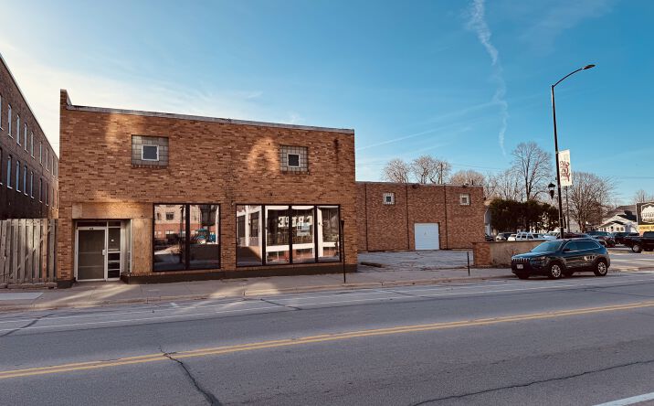 Pictures of Industrial, Mixed Use, Office, Retail property located at 419 N Broadway, Green Bay, WI 54303 for sales - image #1
