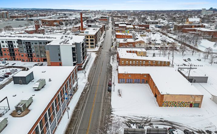 Pictures of Industrial, Mixed Use, Office, Retail property located at 419 N Broadway, Green Bay, WI 54303 for sales - image #1