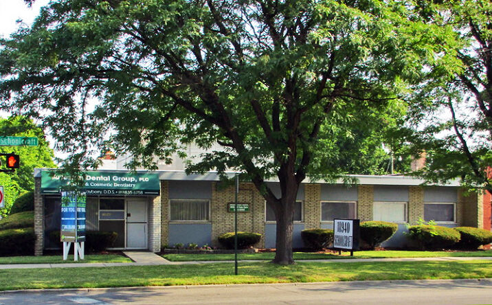 Pictures of Office property located at 18940 Schoolcraft Rd, Detroit, MI 48223 for sales - image #1