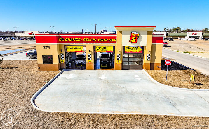 Pictures of Retail property located at 2327 Louisville Ave, Monroe, LA 71201 for sales - image #1