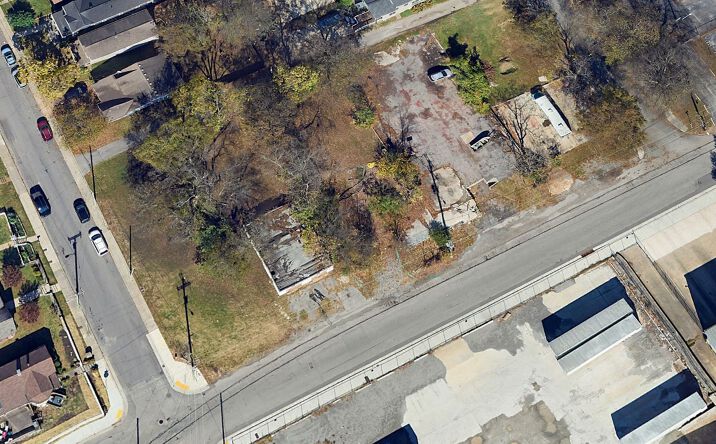 Pictures of Retail property located at 1032 Herman St, Nashville, TN 37208 for sales - image #1