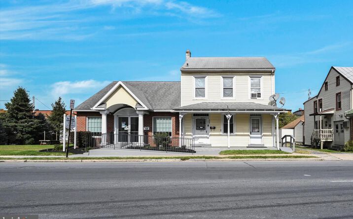 Pictures of Mixed Use property located at 429 E Cumberland St, Lebanon, PA 17042 for sales - image #1