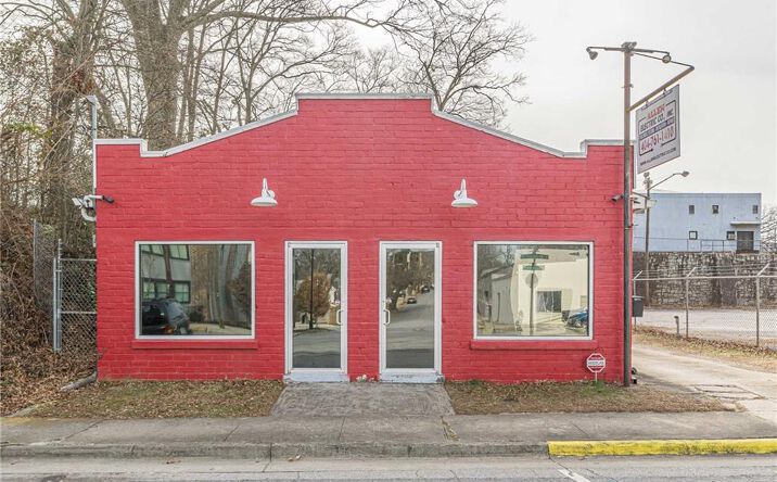 Pictures of Mixed Use property located at 614 King Arnold Street, Hapeville, GA 30354 for sales - image #1
