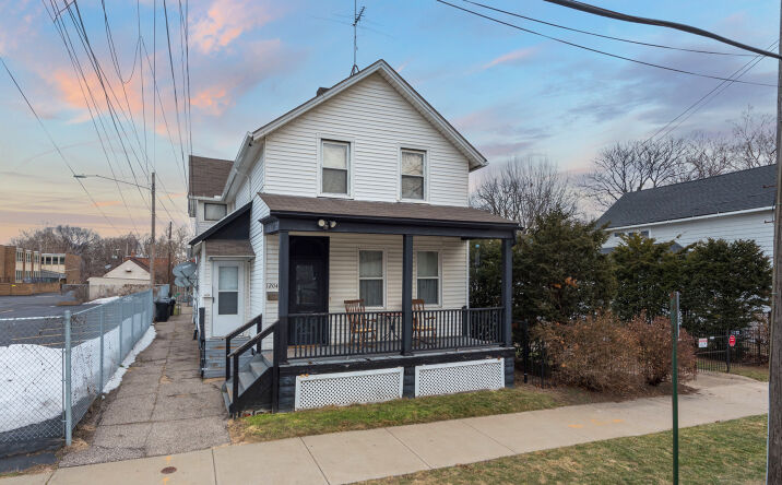 Pictures of Multifamily property located at 1204 Auburn Ave, Cleveland, OH 44113 for sales - image #1