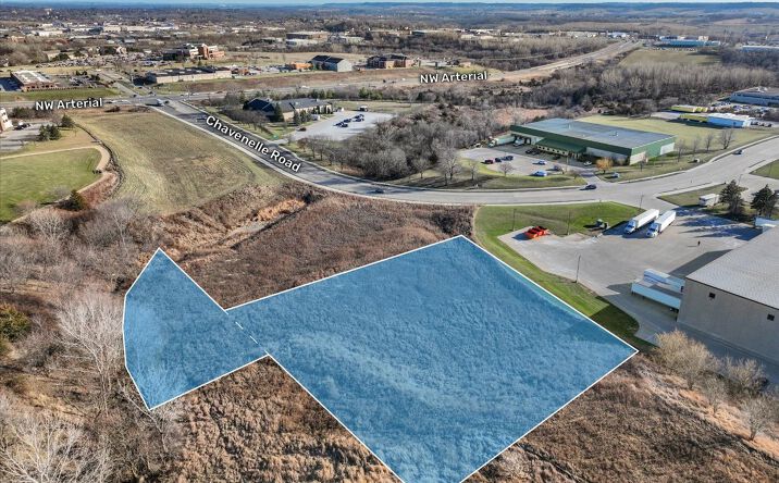 Pictures of Land property located at Chavenelle Rd, Dubuque, IA 52002 for sales - image #1