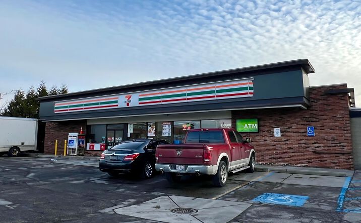 Pictures of Retail property located at 1650 Crooks Rd, Troy, MI 48084 for sales - image #1