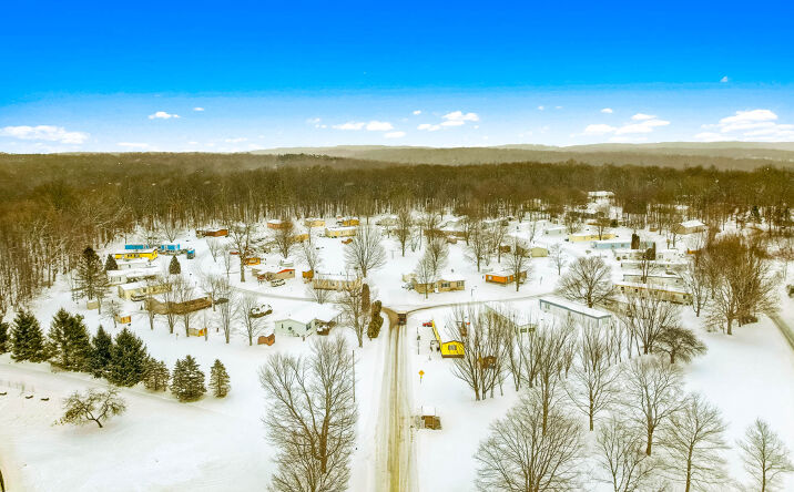 Pictures of Mobile Home Park property located at 156 Maple Grove Circle, Franklin, PA 16323 for sales - image #1