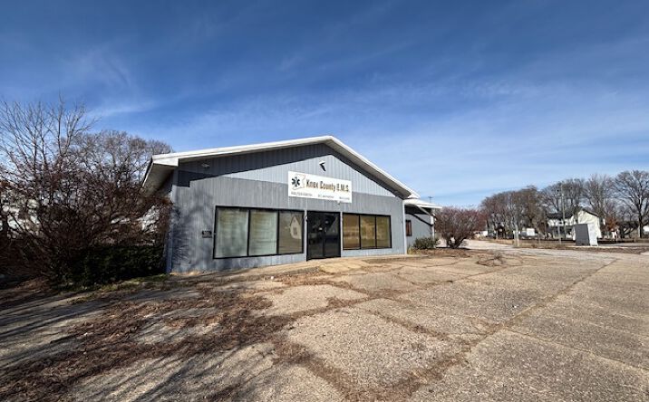 Pictures of Mixed Use, Office, Retail property located at 906 N 10th St, Vincennes, IN 47591 for sales - image #1