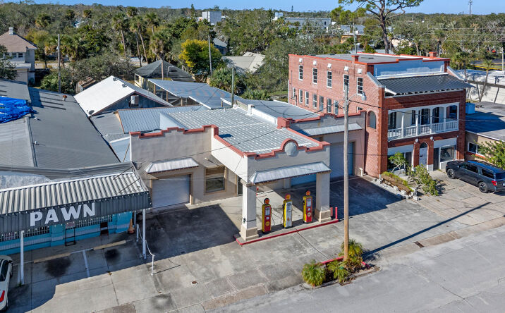 Pictures of Industrial, Mixed Use, Retail property located at 208 Magnolia St, New Smyrna Beach, FL 32168 for sales - image #1