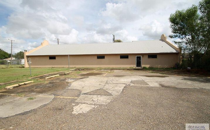 Pictures of Land property located at 382 W Main Ave., Raymondville, TX 78580 for sales - image #1