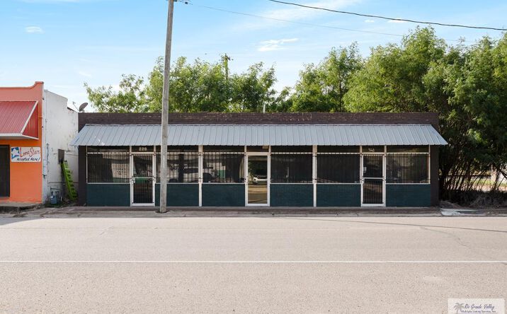 Pictures of Land property located at 229 N 7th St., Raymondville, TX 78580 for sales - image #1