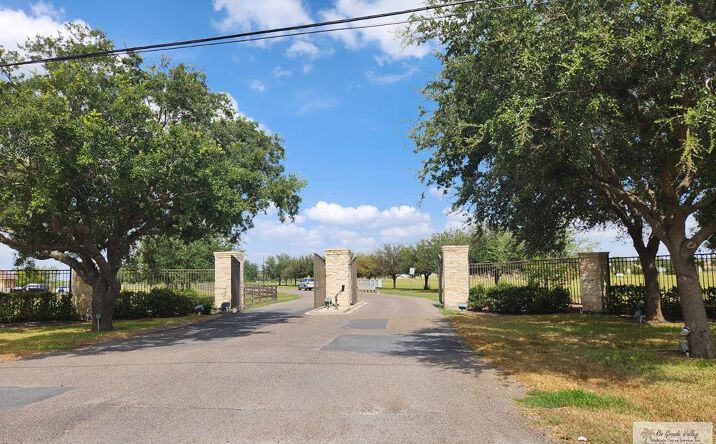 Pictures of Land, Multifamily property located at 0 Meadow Knoll Dr., Edcouch, TX 78538 for sales - image #1