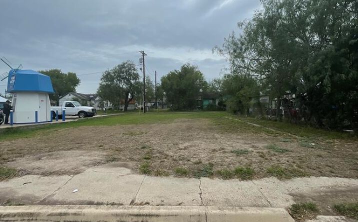 Pictures of Land property located at 1040 Combes St., San Benito, TX 78586 for sales - image #1