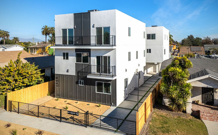 Pictures of Multifamily property located at 2404 Cochran Ave, Los Angeles, CA 90016 for sales - image #1