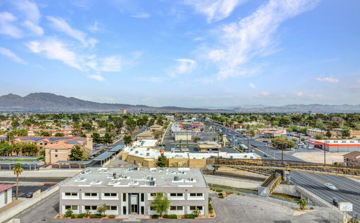 Pictures of Office property located at 3120 E Desert Inn Rd, Las Vegas, NV 89121 for sales - image #1