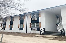 21971613