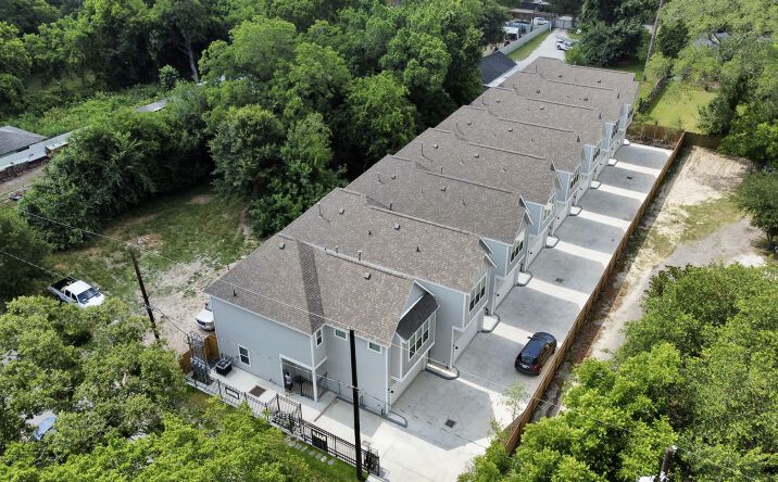Pictures of Multifamily property located at 847 Rachel St, Houston, TX 77091 for sales - image #1