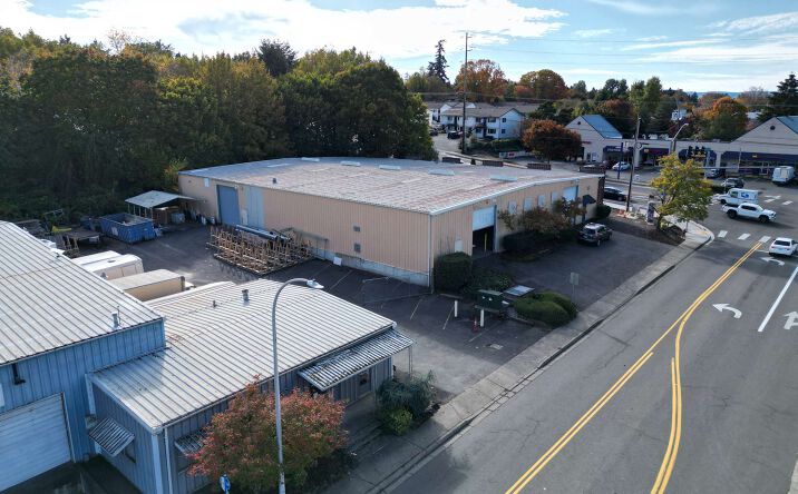 Pictures of Industrial property located at 8496-8498 Southwest Warm Springs St, Tualatin, OR 97062 for sales - image #1