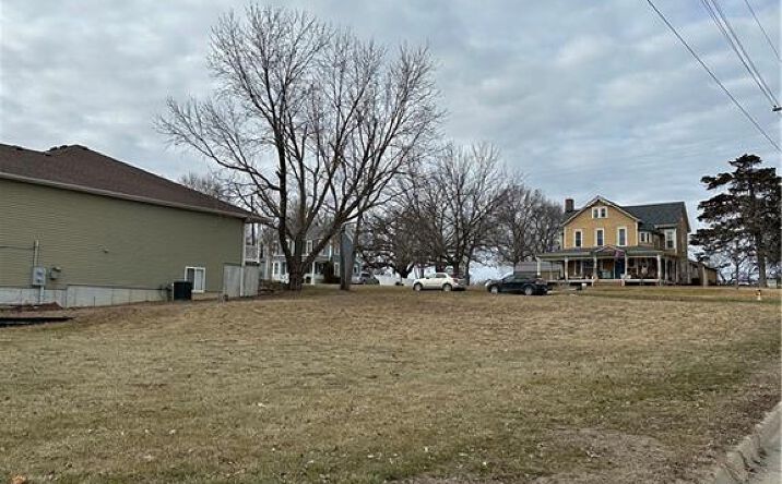 Pictures of Land, Multifamily property located at 524 E 4th Street, Maryville, MO 64468 for sales - image #1