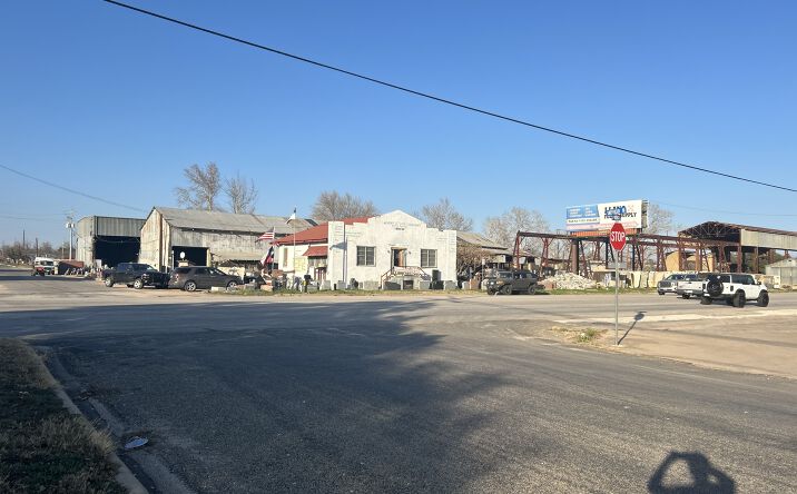 Pictures of Retail, Land, Business for Sale property located at 201 E Young St, Llano, TX 78643 for sales - image #1