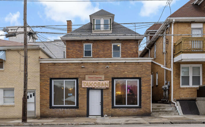 Pictures of Mixed Use, Multifamily, Office, Retail property located at 848 Duss Ave, Ambridge, PA 15003 for sales - image #1