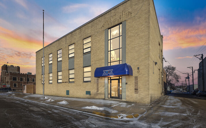 Pictures of Mixed Use, Office, Retail property located at 435 E Oak St, Kankakee, IL 60901 for sales - image #1