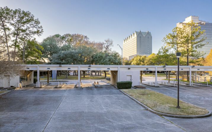 Pictures of Hospitality, Land, Mixed Use, Retail, Special Purpose property located at 16850 Northchase Dr, Houston, TX 77060 for sales - image #1